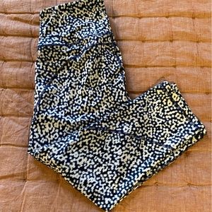 Old Navy 7/8 Go Dry Leggings
